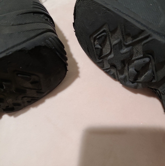 Columbia Womens Size 7 Waterproof 200 grams Winter Snowboots. - Picture 11 of 12